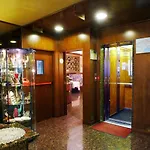罗马酒店 3*