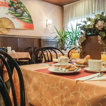 Roma Hotel